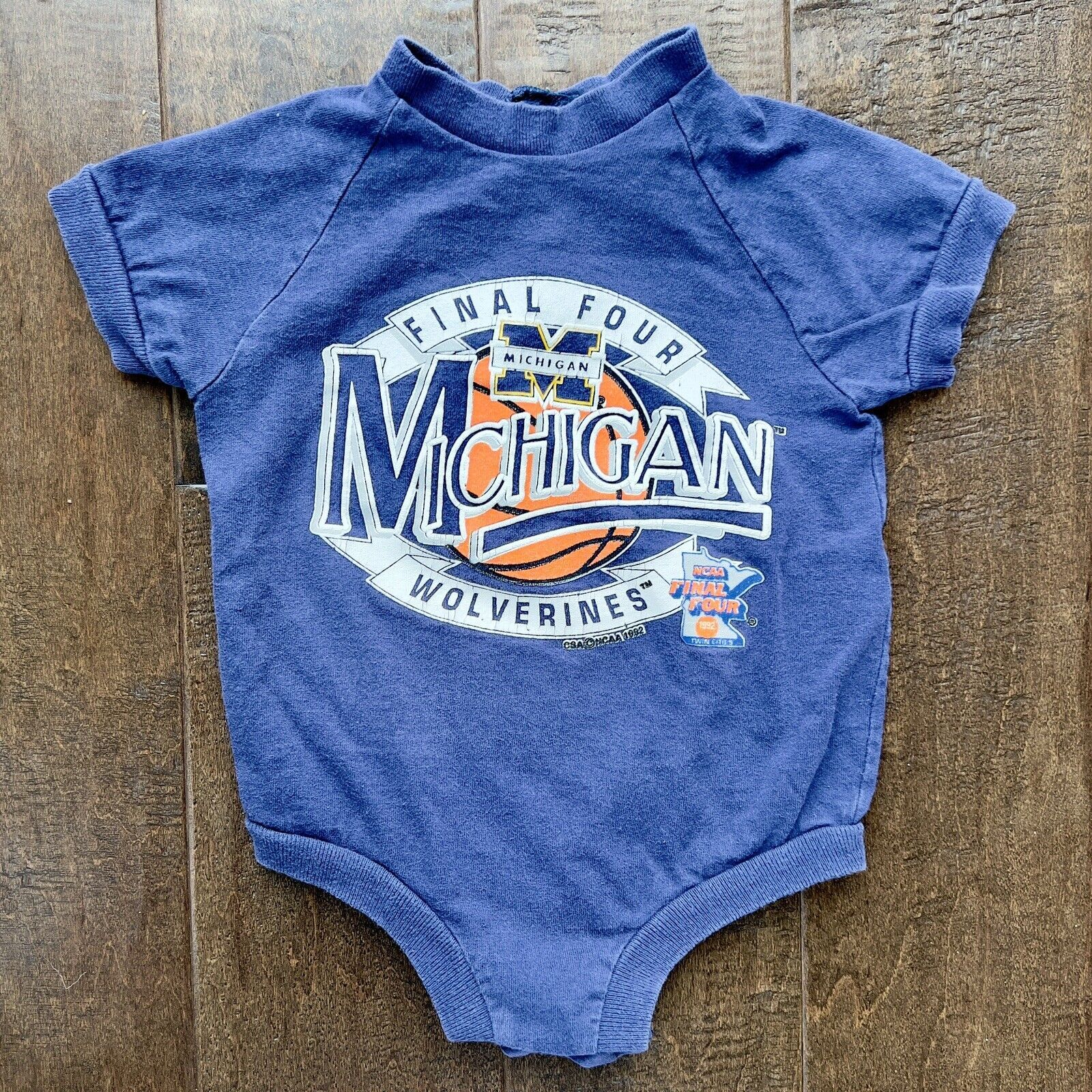 Vintage University Of Michigan Ncaa Final Four 1992 Basketball Bodysuit 24m